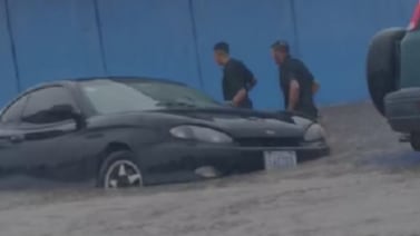 Siete personas evacuadas y múltiples inundaciones tras intensas lluvias en Guanacaste, Heredia y Alajuela (video)