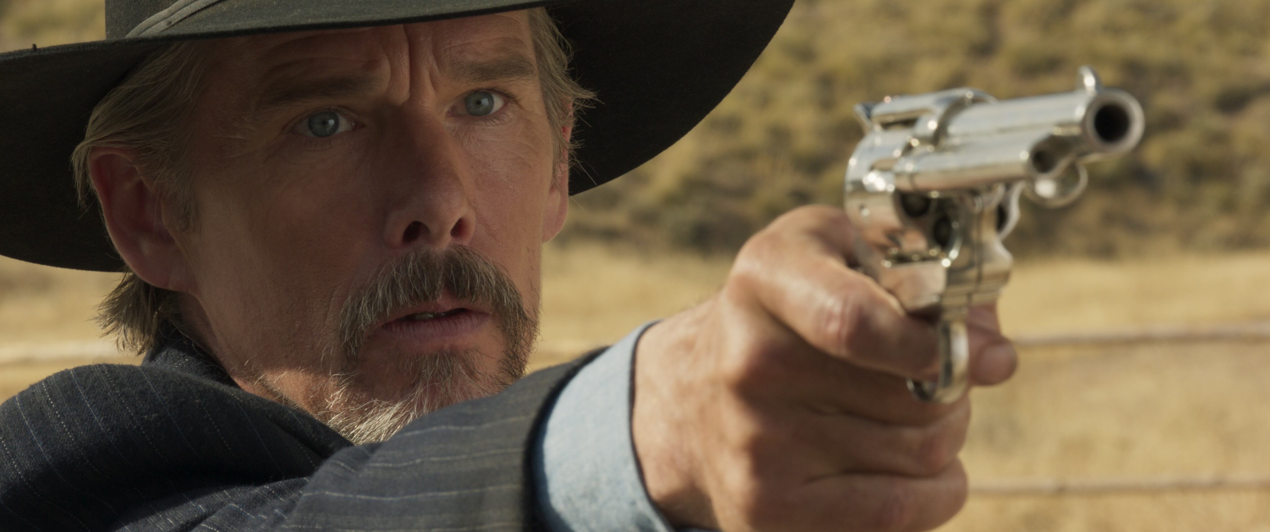 11/09/20223 'Extraña forma de vida', protagonizada por Ethan Hawke y Pedro Pascal y dirigida por Pedro Almodóvar. Foto: Pacífica Grey