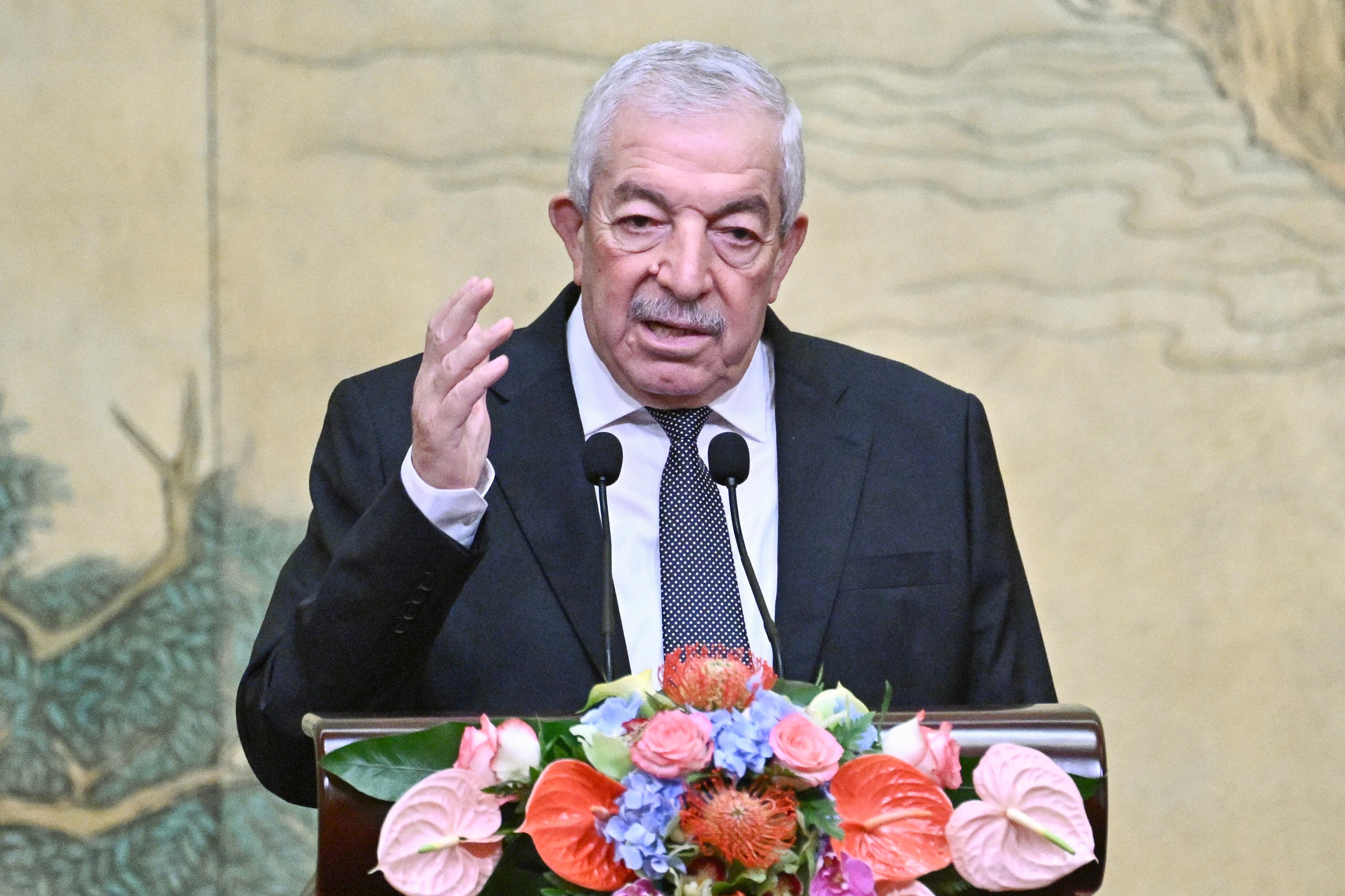 Mahmoud al-Aloul, vicepresidente del Comité Central de la organización y partido político palestino Fatah, habla durante un evento organizado por el Ministro de Relaciones Exteriores de China.