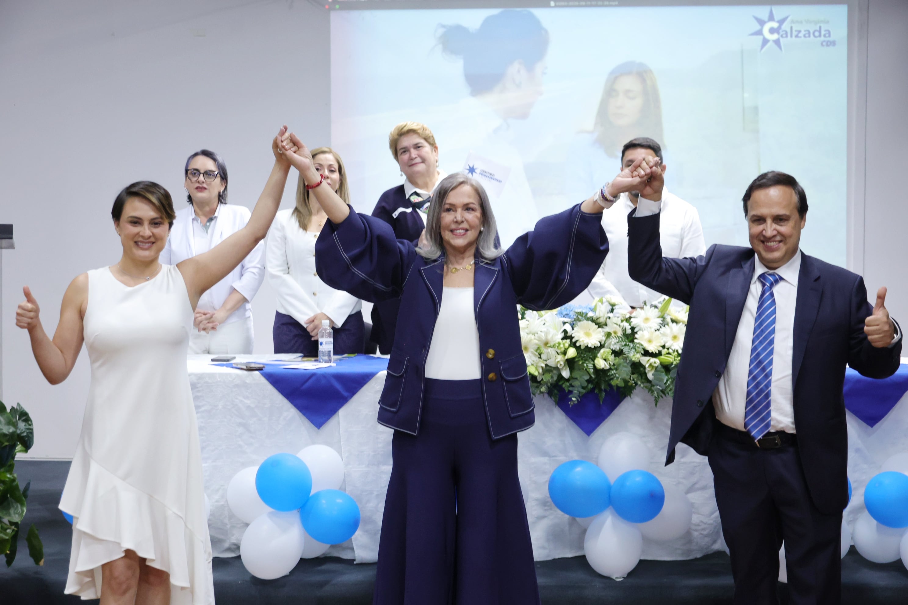 11/09/2025/ Ana Virginia Calzada ex presidenta de la sala IV fue electa candidata presidencial del CDS y sus candidatos a la vicepresidencia Oldemar Rodríguez Rojas y Heilin Díaz Gutiérrez / Foto John Durán