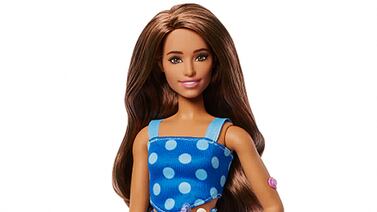 Barbie con diabetes tipo 1: Mattel lanza muñeca con sensor de glucosa y cinta médica