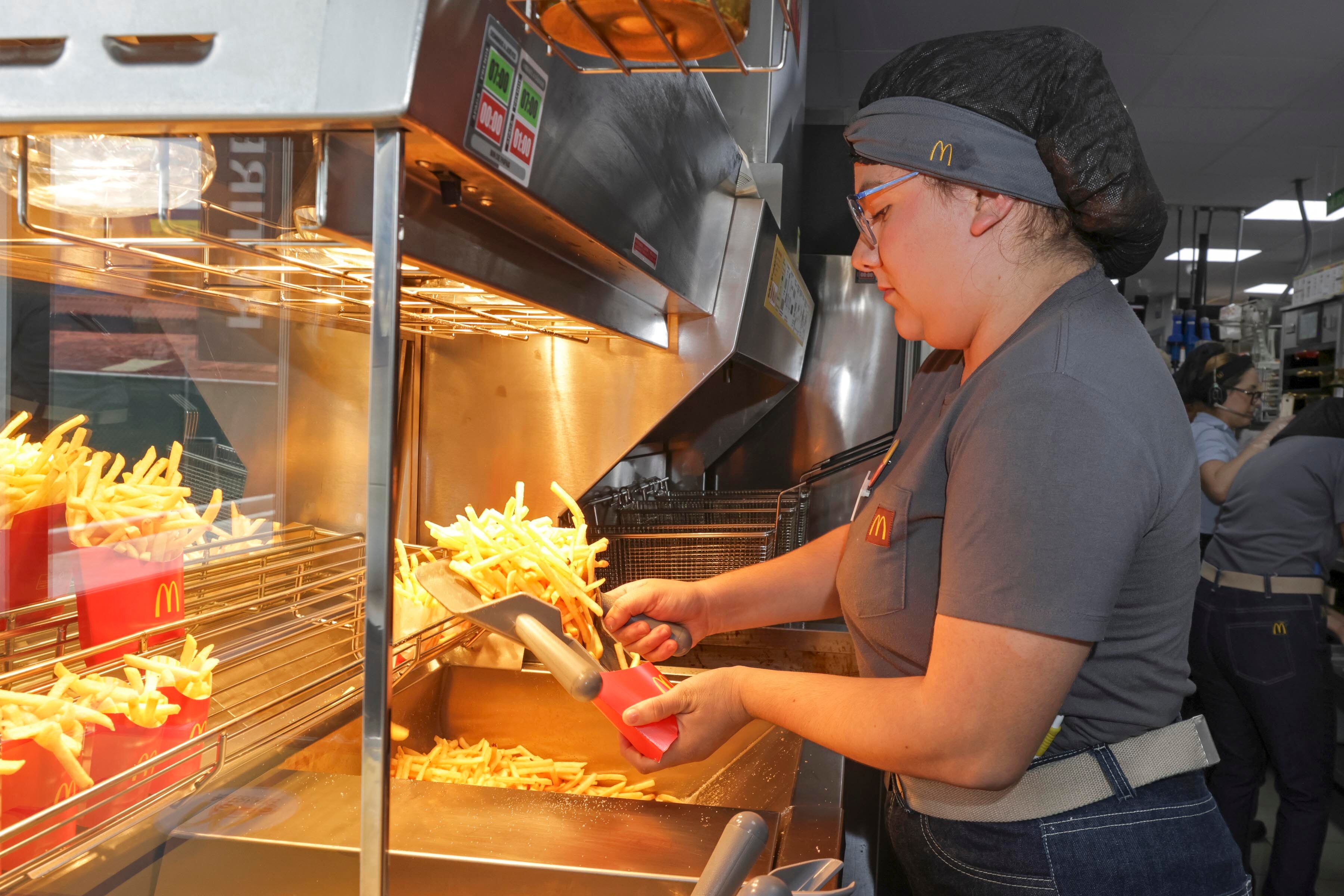 McDonald's inaugura nuevo local en Grecia, Alajuela