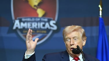 Trump dice que Cuba ‘vive sus últimos momentos’