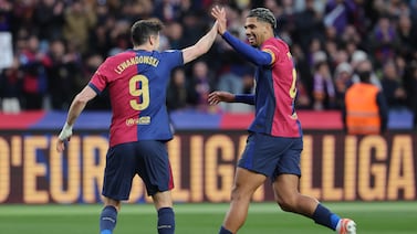 Gol agónico de Ronald Araújo le da al Barça el liderato en España