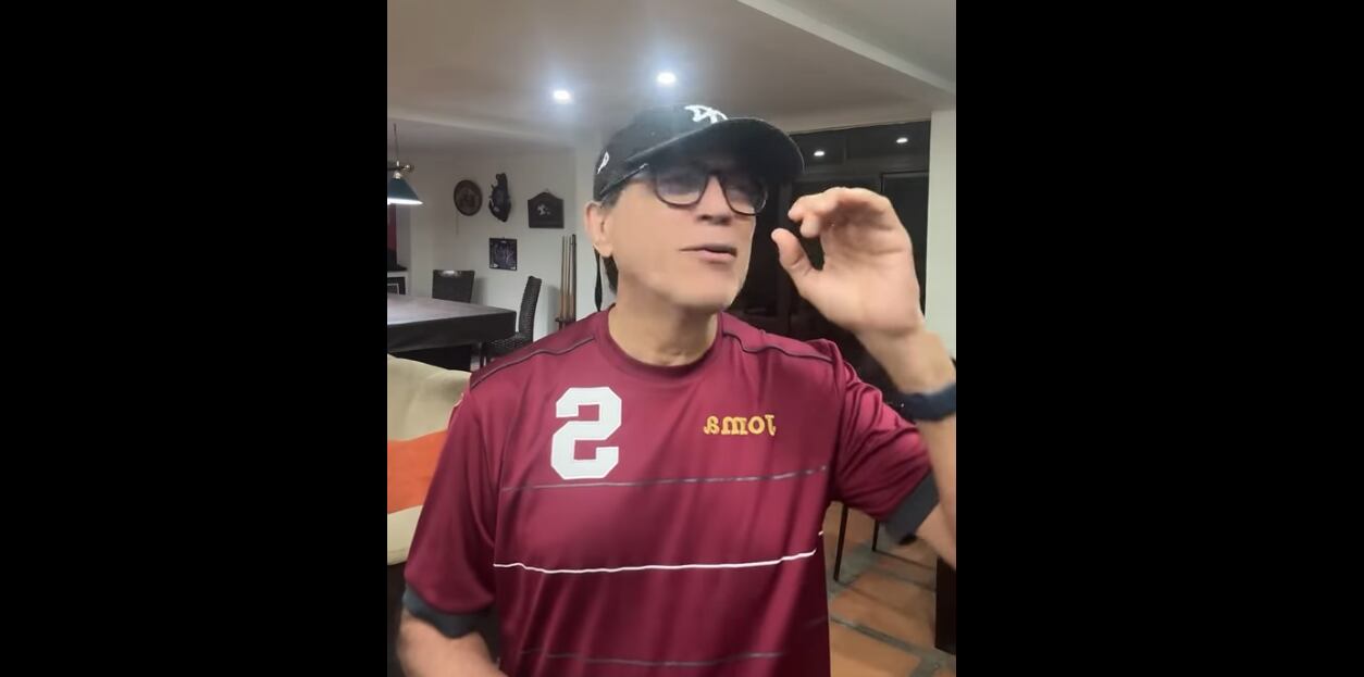 Alejandro Rueda presentador y creador de TV Mejenga.