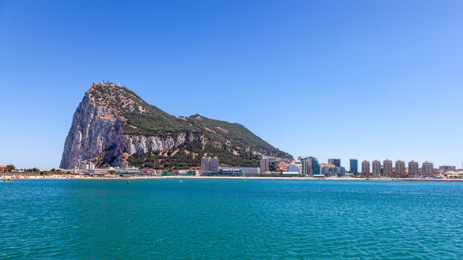 Una cueva sellada por 40.000 años en Gibraltar aporta evidencias de una supervivencia neandertal mucho más reciente y desafía teorías aceptadas.