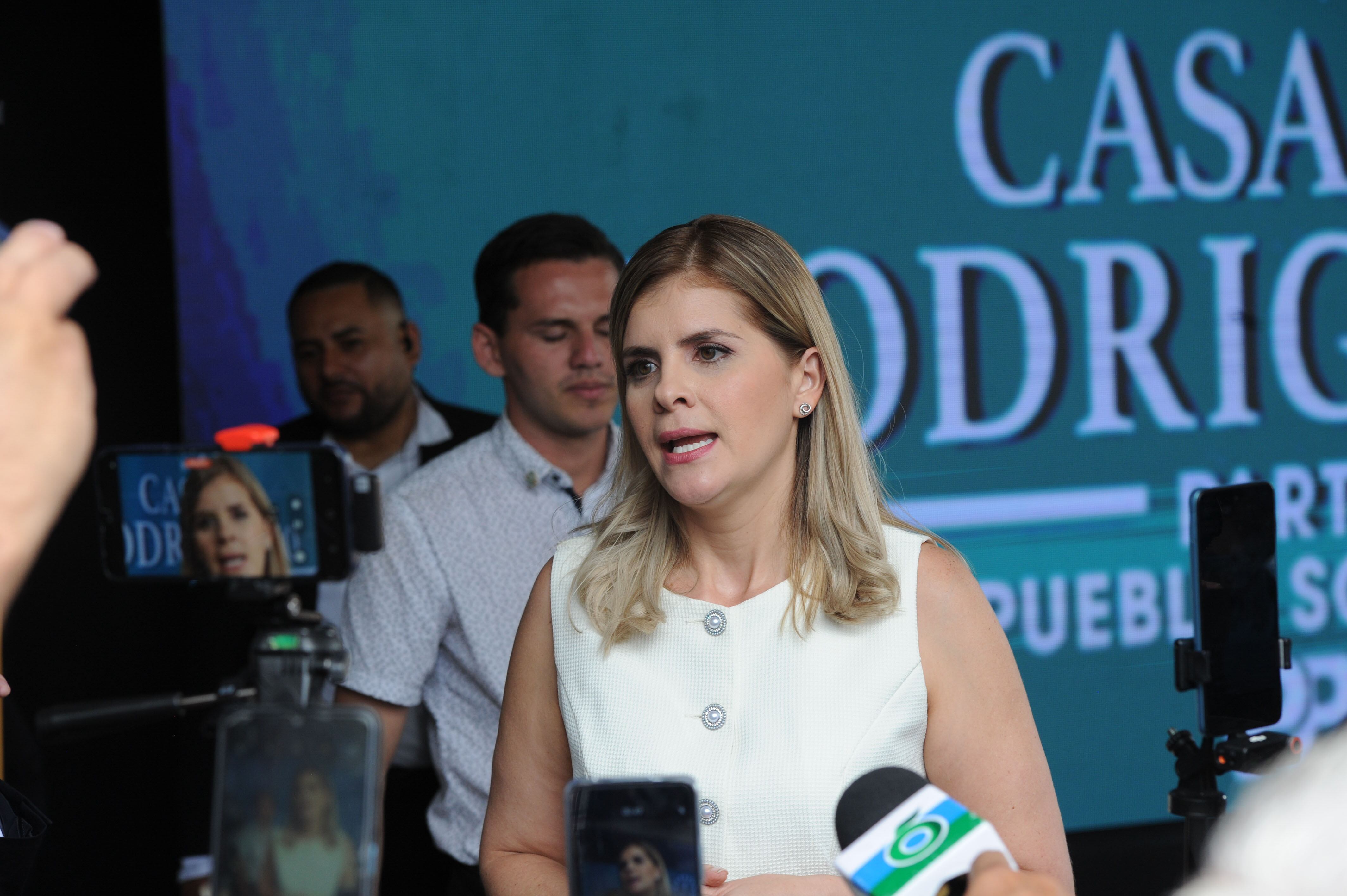 Partido Pueblo Soberano Sra Laura Fernández