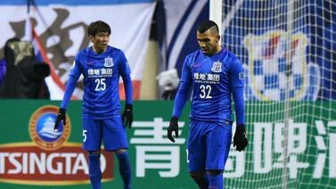 Aficionados chinos le piden a Carlos Tevez que se quede en Argentina