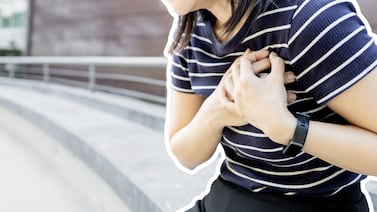 Dolor en el pecho: señales clave para distinguir una alerta cardíaca de estrés o una contractura