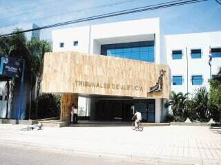 El Juez de los Tribunales de Santa Cruz, Mario Guido Jimenez, dejó en libertad a un colombiano que había sido condenado por venta de drogas.