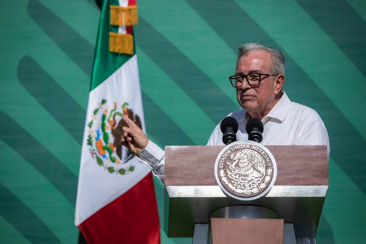 El gobernador mexicano Rubén Rocha Moya, acusado por Estados Unidos de tener vínculos con el narcotráfico, anunció el 22 de agosto de 2026 que dejará nuevamente el cargo, después de anunciar el 21 de agosto que retomaría sus funciones.