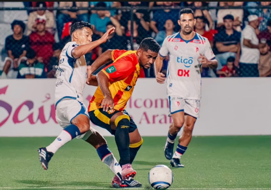 Real Estelí vs. Herediano
Allan Cruz
Héctor Aranda Juan Barrera
Copa Cemtroamericana 2026
Estadio Independencia
20 de agosto
Facebook Herediano