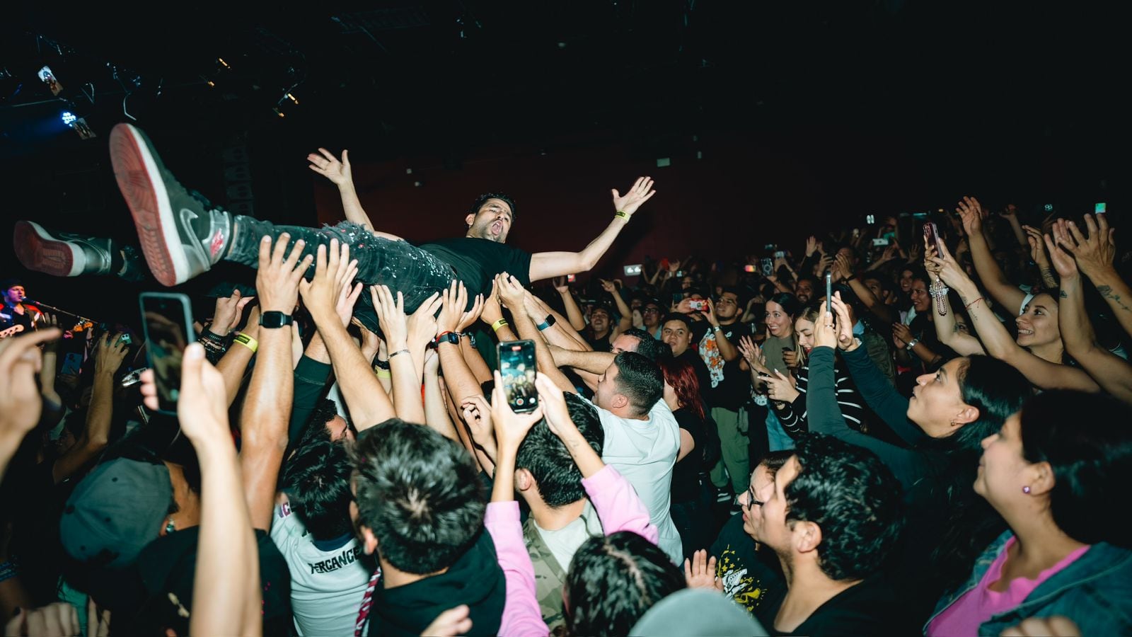 Percance presentó su primer concierto en solitario en El Lunario de la Ciudad de México el sábado 27 de abril de 2024.