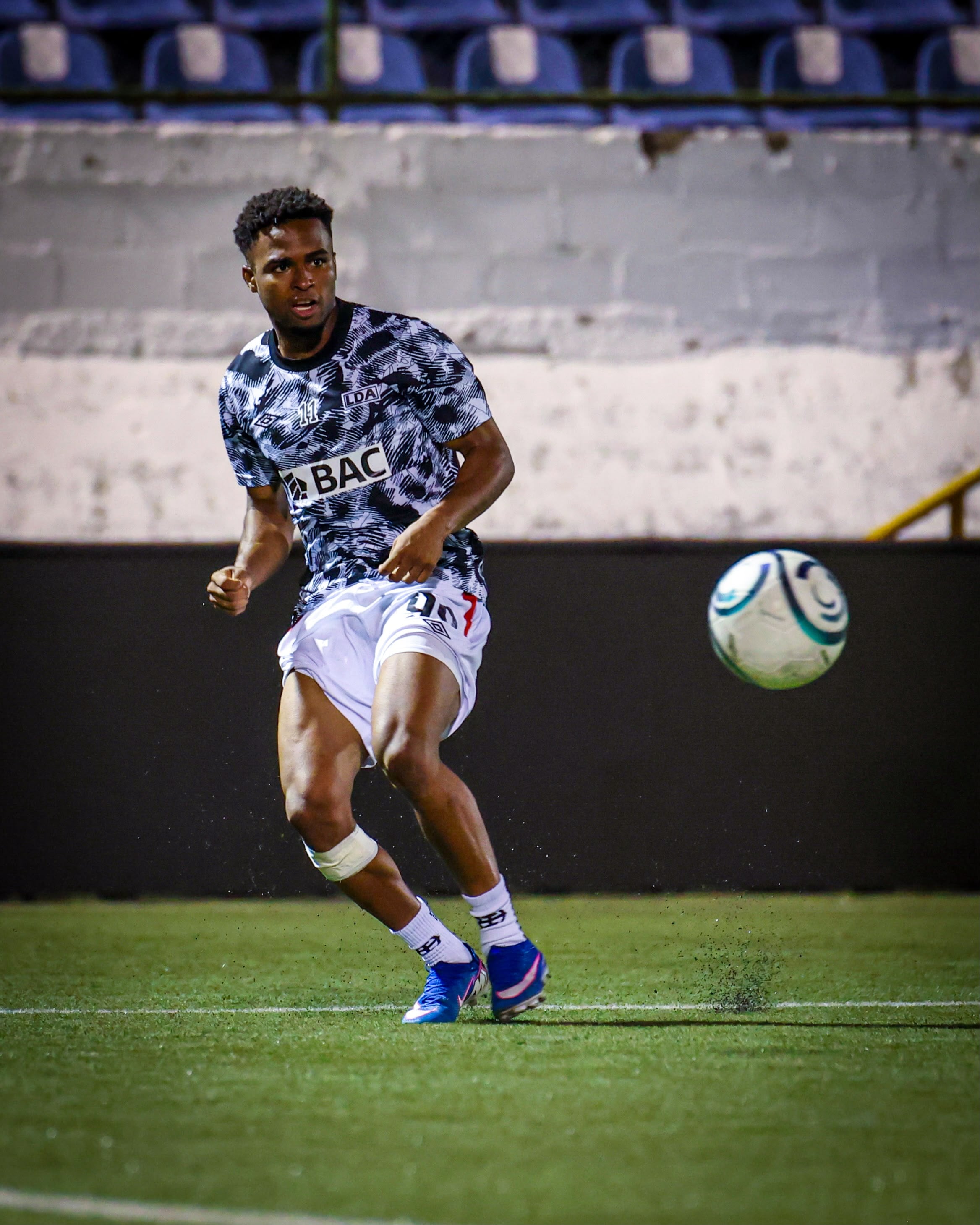 Kenyel Michel es uno de los jugadores que Liga Deportiva Alajuelense llevó a Nicaragua.
