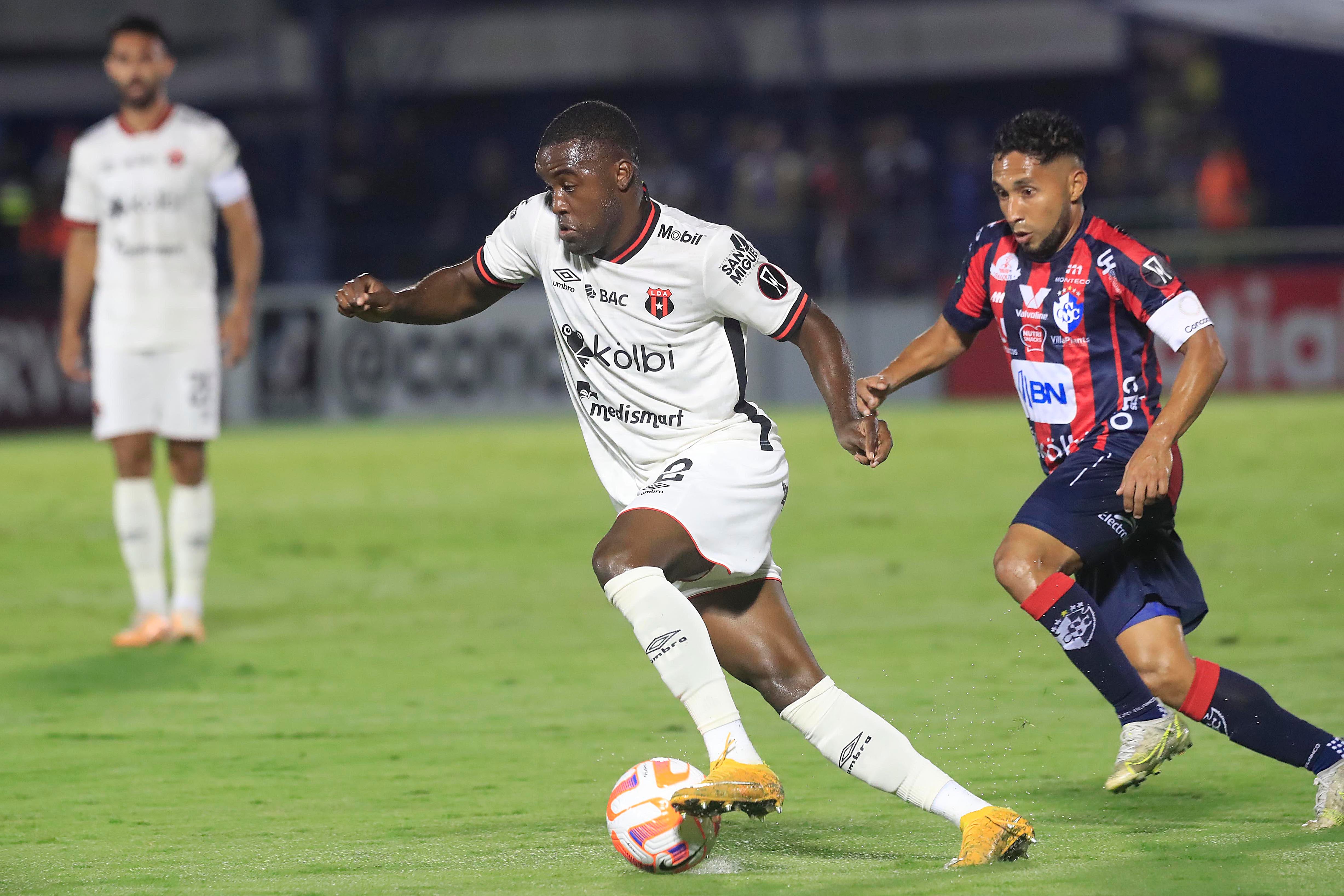 28/09/2023 Estadio Fello Meza, Cartago. El Club Sport Cartaginés recibió a la Liga Deportiva Alajuelense, en partido de la ida de los cuartos de final de la Copa Centroamericana de CONCACAF.