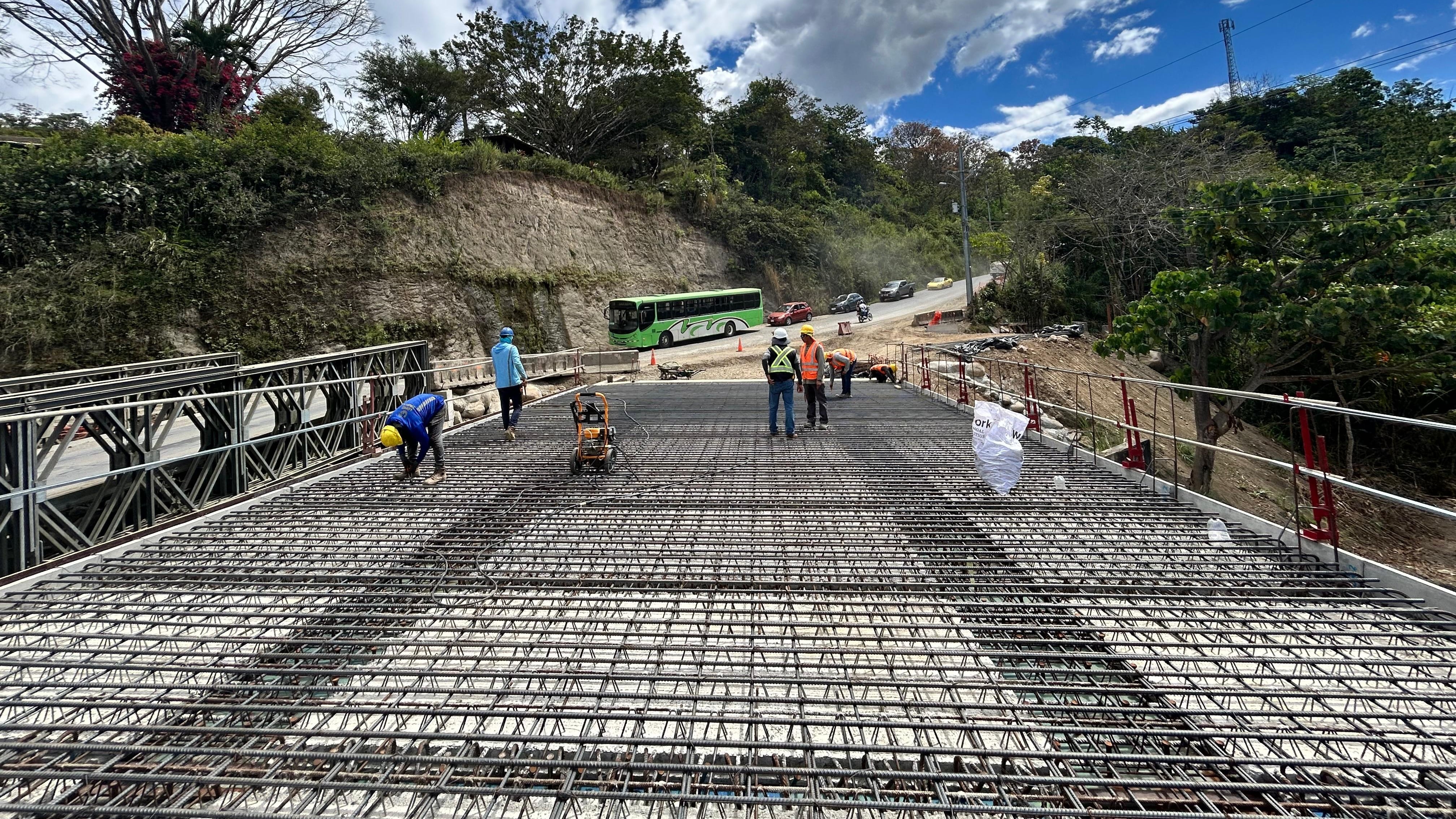 Desde el 9 de febrero, el puente sobre el río Pacuar tendrá paso diurno exclusivo para vehículos livianos por un mes debido a obras constructivas.