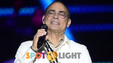 Gilberto Santa Rosa hizo algo que pocos se atreven con una persona del público en Costa Rica: vea el video