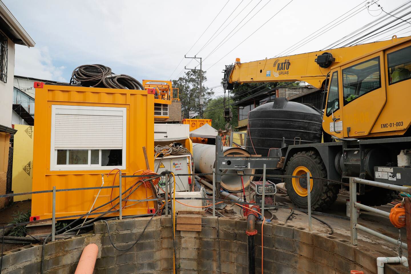 16/7/2019. Colima, Tibas. Trabajos en el alcantarillado sanitario del área metropolitana, por parte del Instituto Costarricense de Acueductos y Alcantarillados - AyA. Foto Jeffrey Zamora