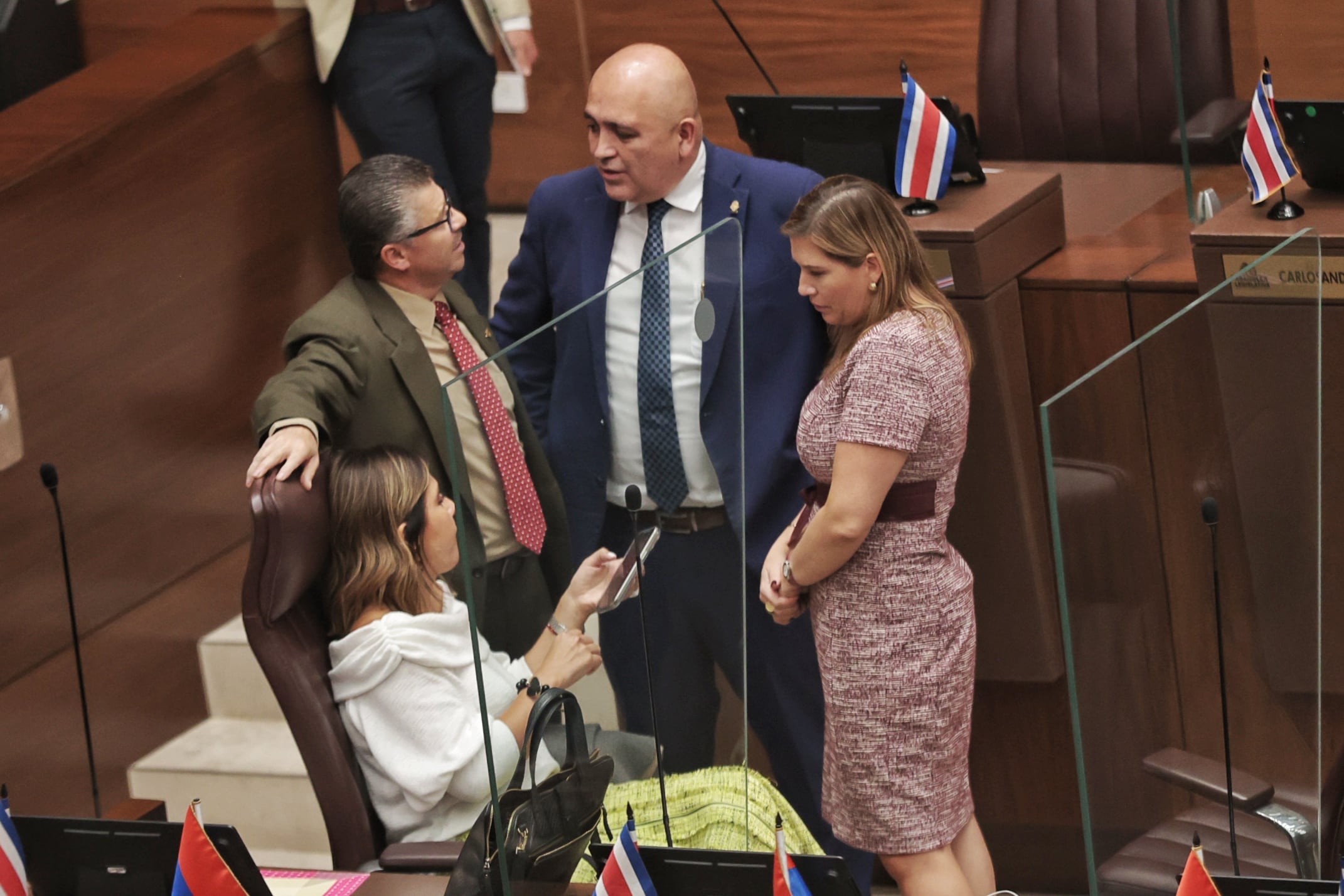 Elección de la comisión de levantamiento de inmunidad de Rodrigo Chaves