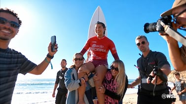 Surfista Brisa Hennessy envía un mensaje a Costa Rica tras ganar importante competencia en Portugal