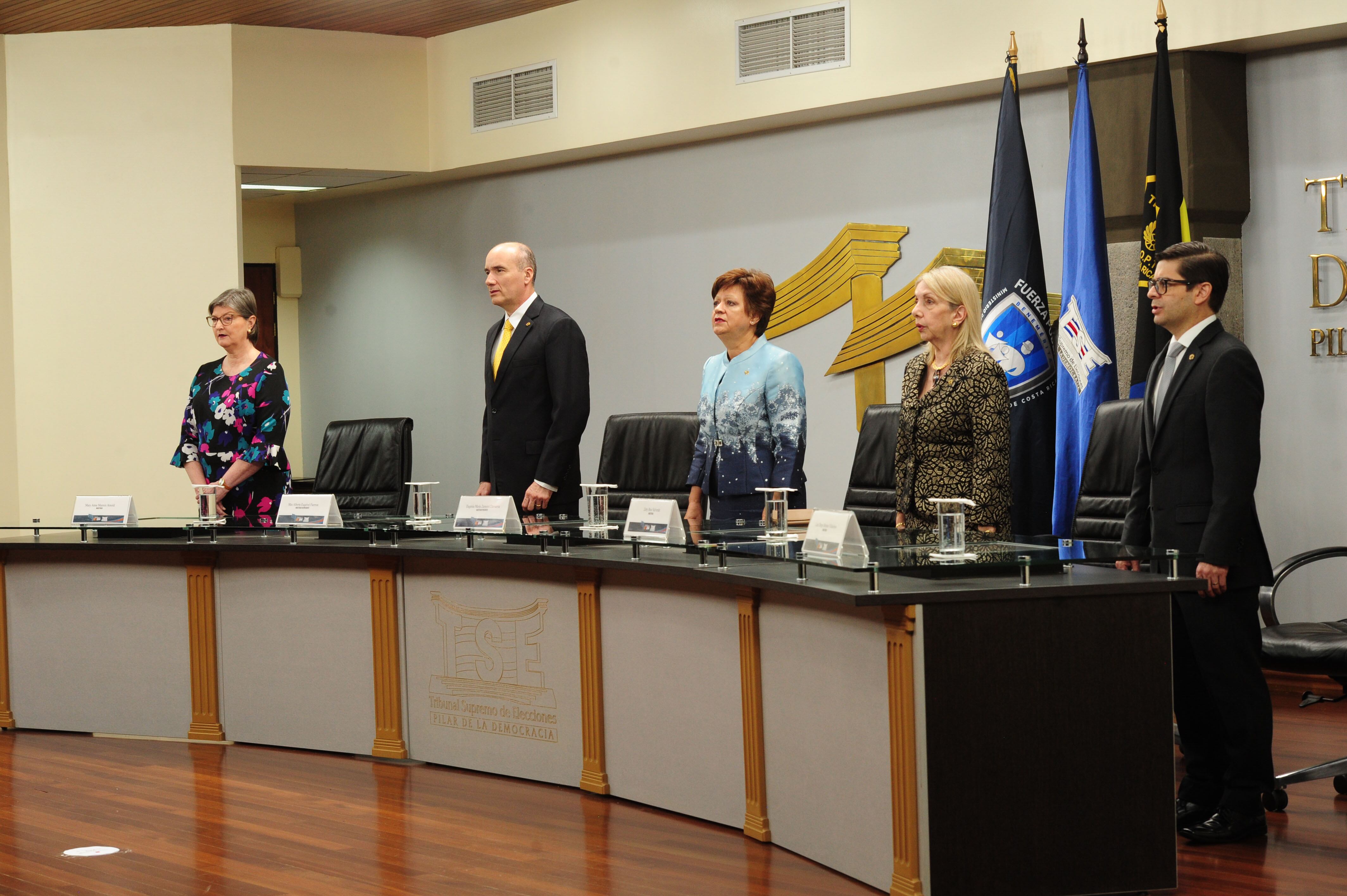 TSE Entrega de credenciales a Alcaldes electos