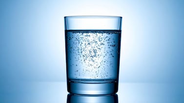 Agua con gas: los sorprendentes beneficios de esta bebida para el organismo