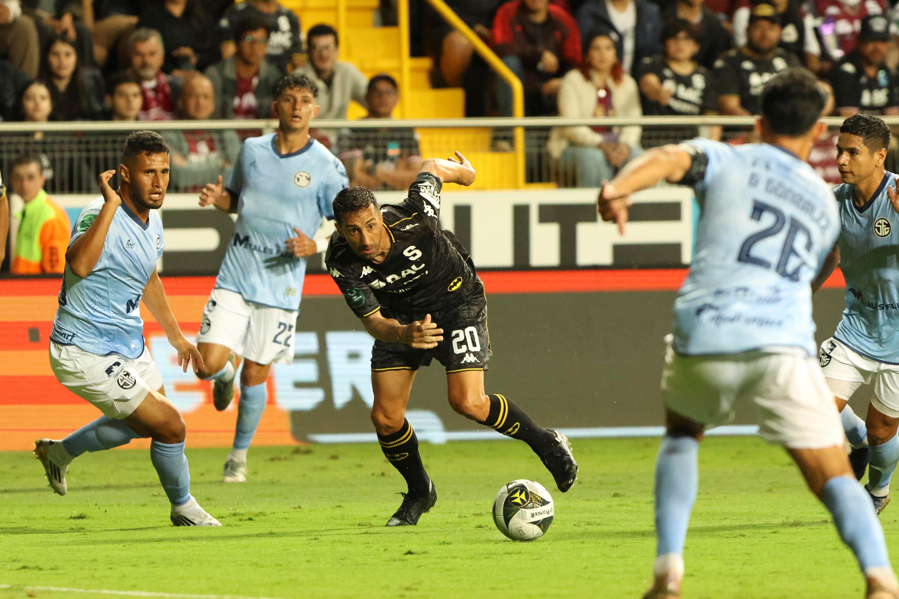 Saprissa vs Sporting