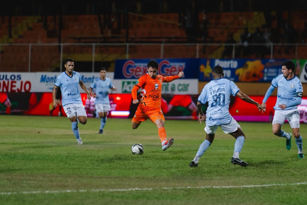 Sporting venció 1-2 a Puntarenas