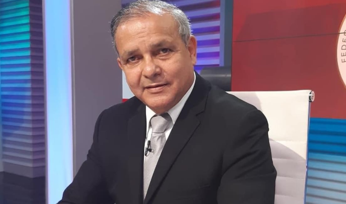 Ramón Luis Mëndez, exábitro y analista arbitral de Teletica Deportes por más de 20 años.