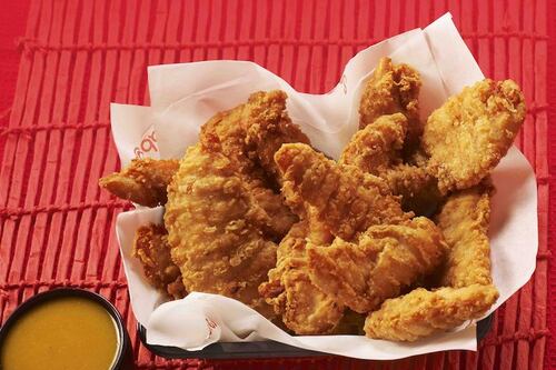 Nuggets caseros en salsa de mostaza y miel