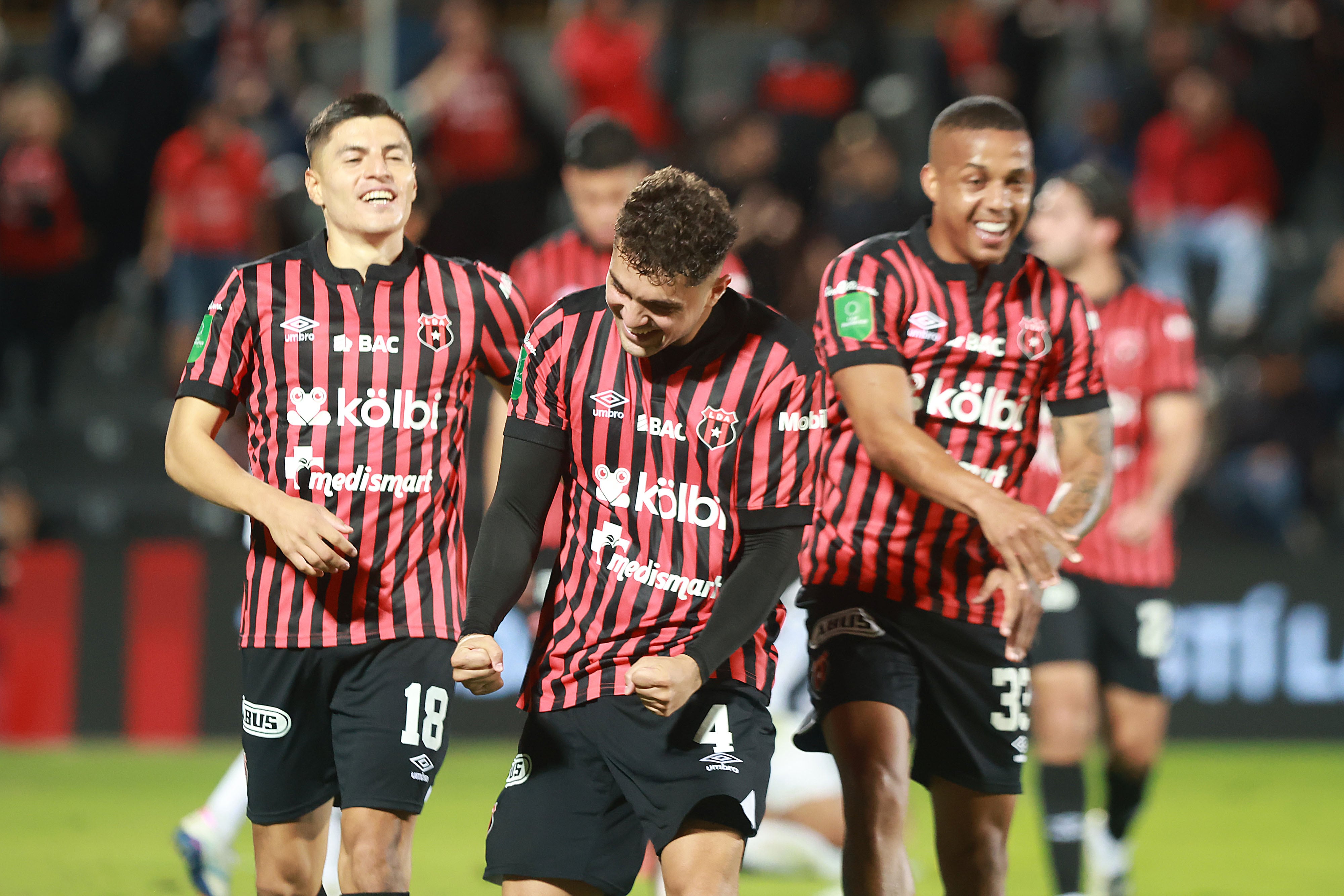 Óscar  Macho  Ramírez :  Vamos a tener que priorizar  