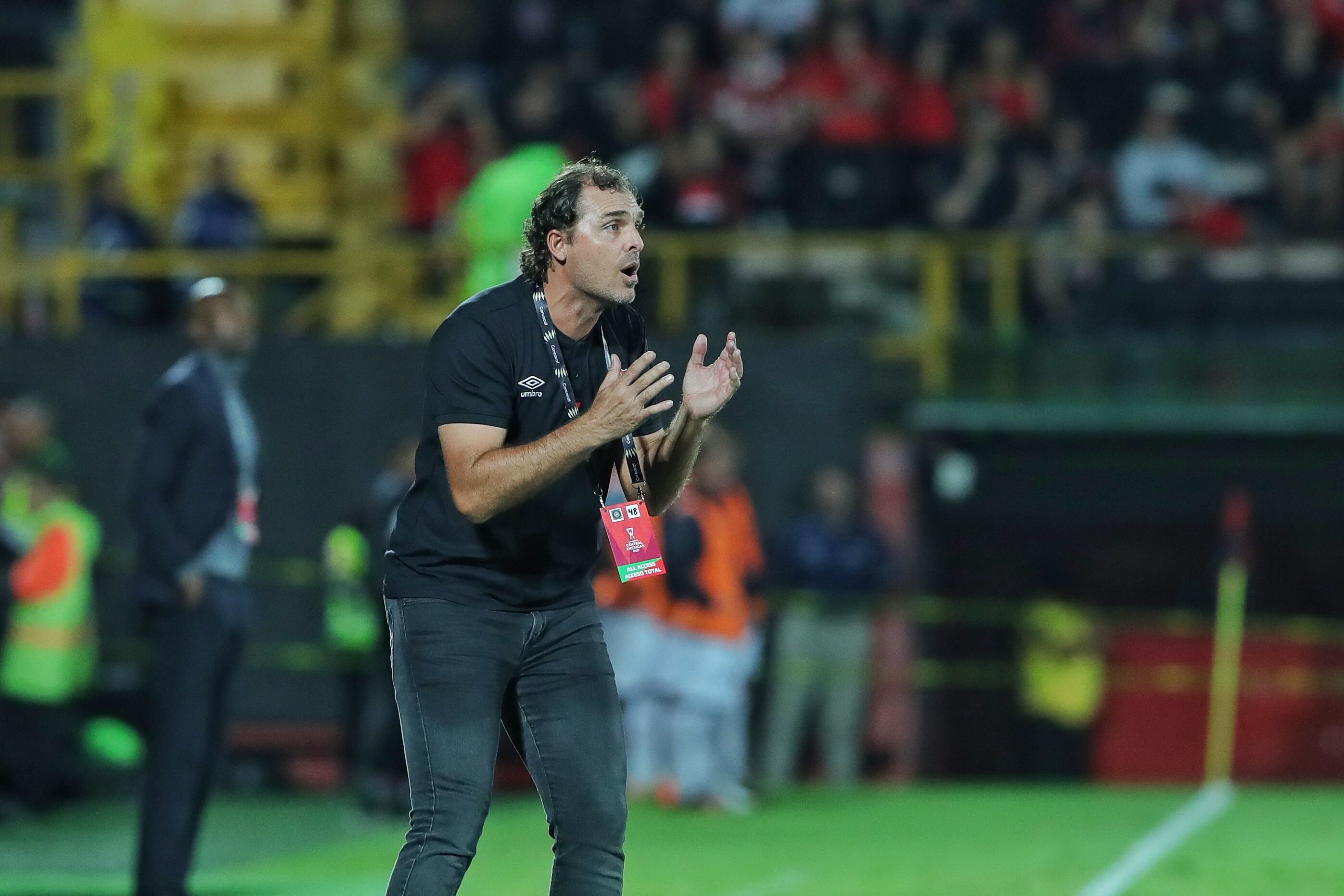05/10/2023/ Juego entre Liga Deportiva Alajuelense vs Cartaginés por copa centroamericana de CONCACAF / / foto John Durán