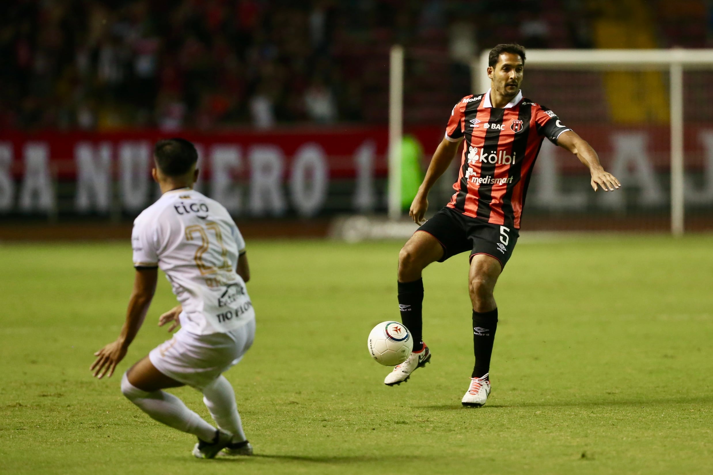 12/01/2024, San Jose, Estadio Nacional, partido de la jornada 1 del torneo de clausura 2024 entre Liga Deportiva Alajuelense y el Sporting FC.