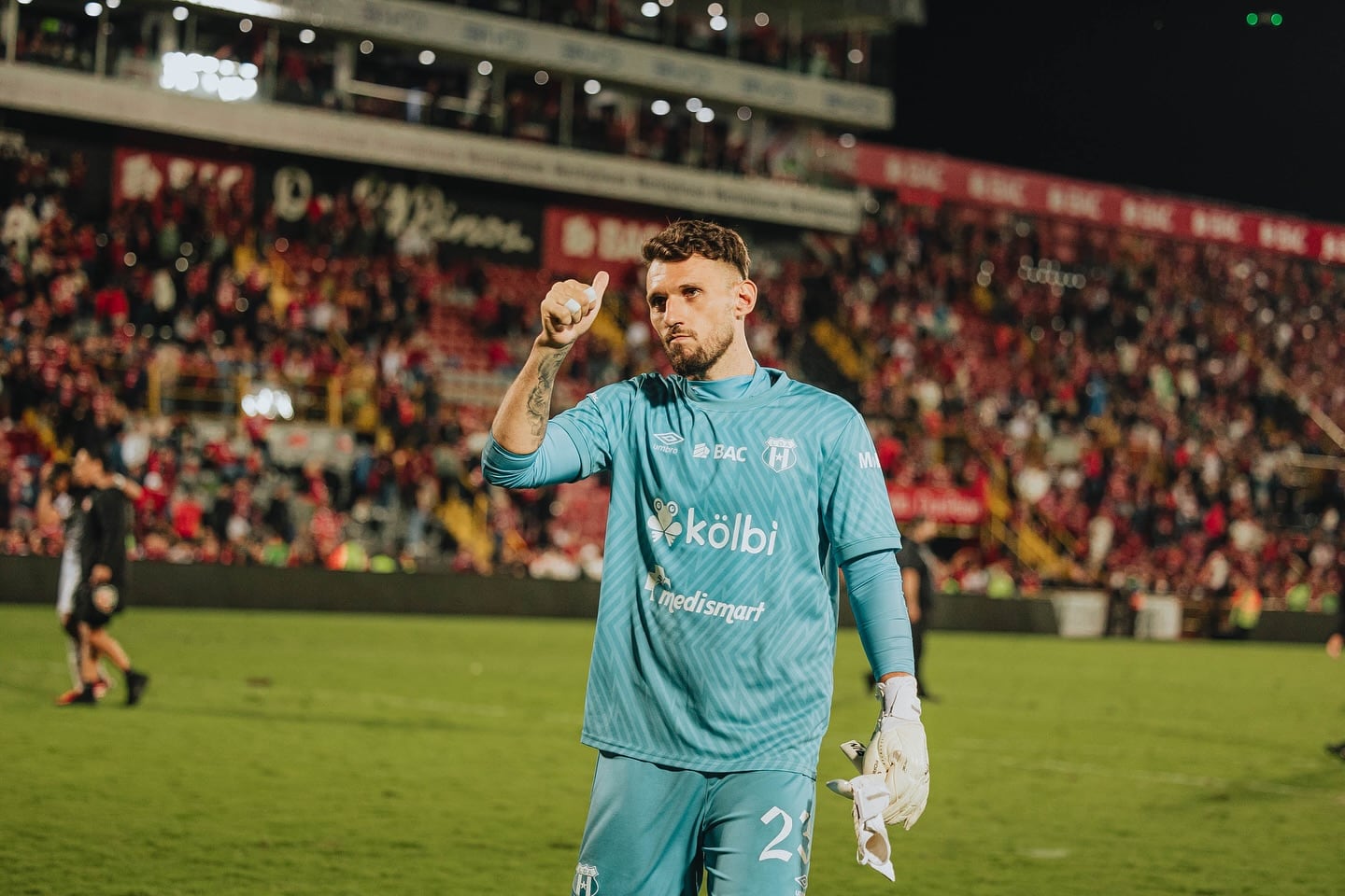 Washington Ortega le da mucha seguridad en el arco a Liga Deportiva Alajuelense.