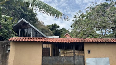 Hombre hallado muerto en incendio en Heredia habría recibido múltiples puñaladas