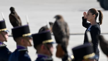 México pide a Estados Unidos frenar tráfico ilegal de armas que alimenta al narco