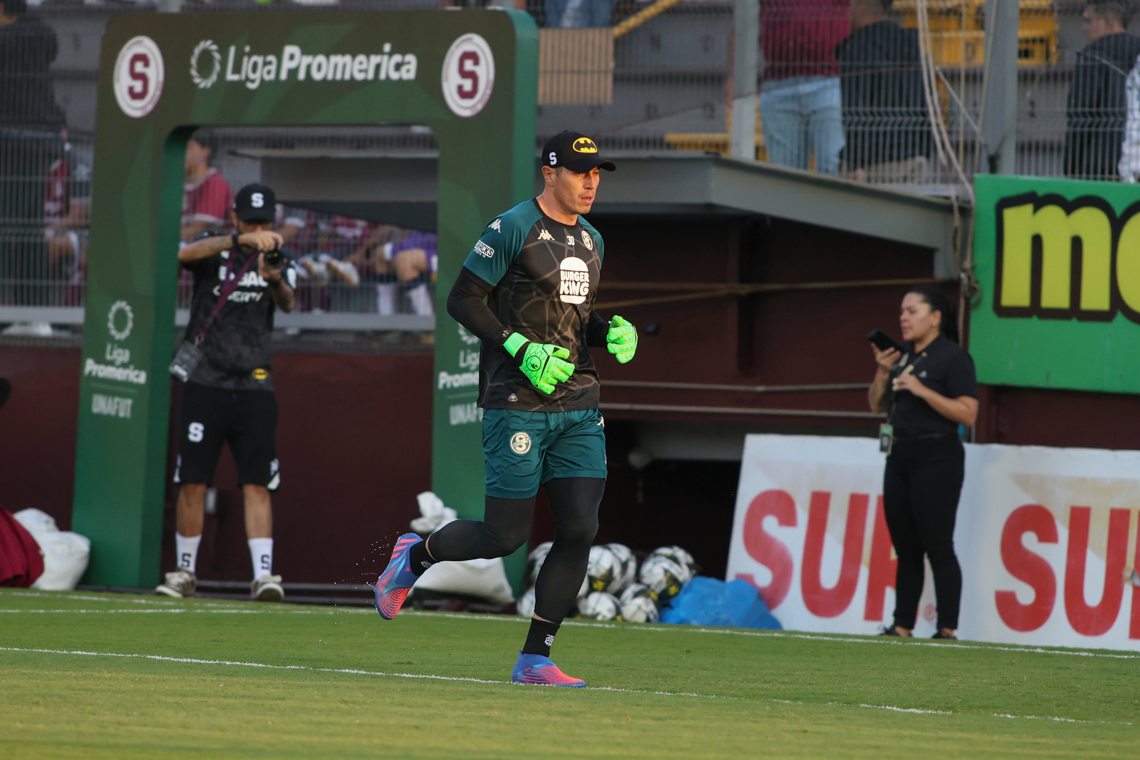 Saprissa Cartaginés Jornada 4 campeonato de fútbol primera división 25-01-2026
En la foto: Calentamiento de los equipos, Jose Francisco Porras
Fotografía Jonathan Jiménez Flores