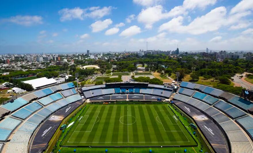 El mítico Estadio Centenario en Montevideo albergará partidos importantes.