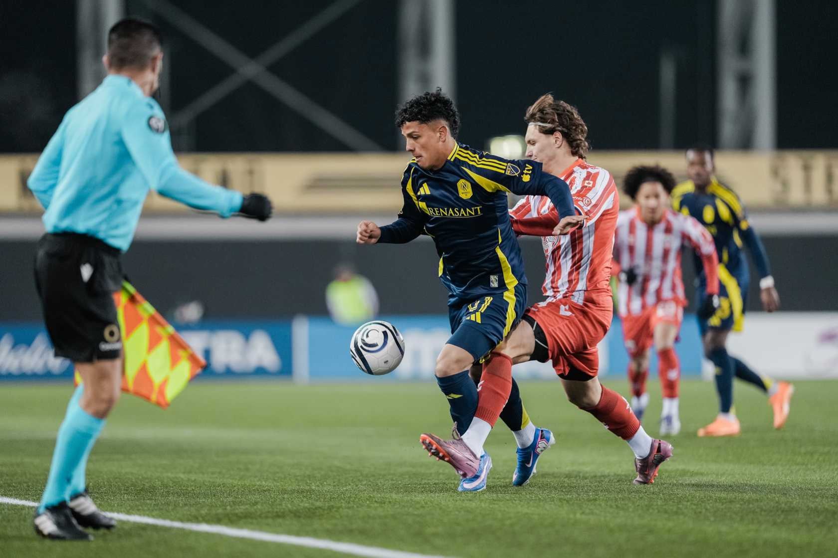 Warren Madrigal fue un luchador en la ofensiva del Nashville contra el Ottawa, esto por la Copa de Campeones de la Concacaf.