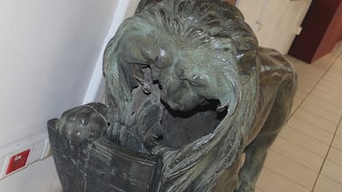Estatua de León Cortés: Reparación tardará más de tres meses tras violento choque en La Sabana