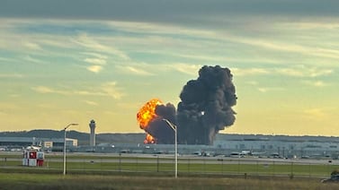 Sigue aumentando número de muertos por accidente de avión de carga UPS en Kentucky, Estados Unidos
