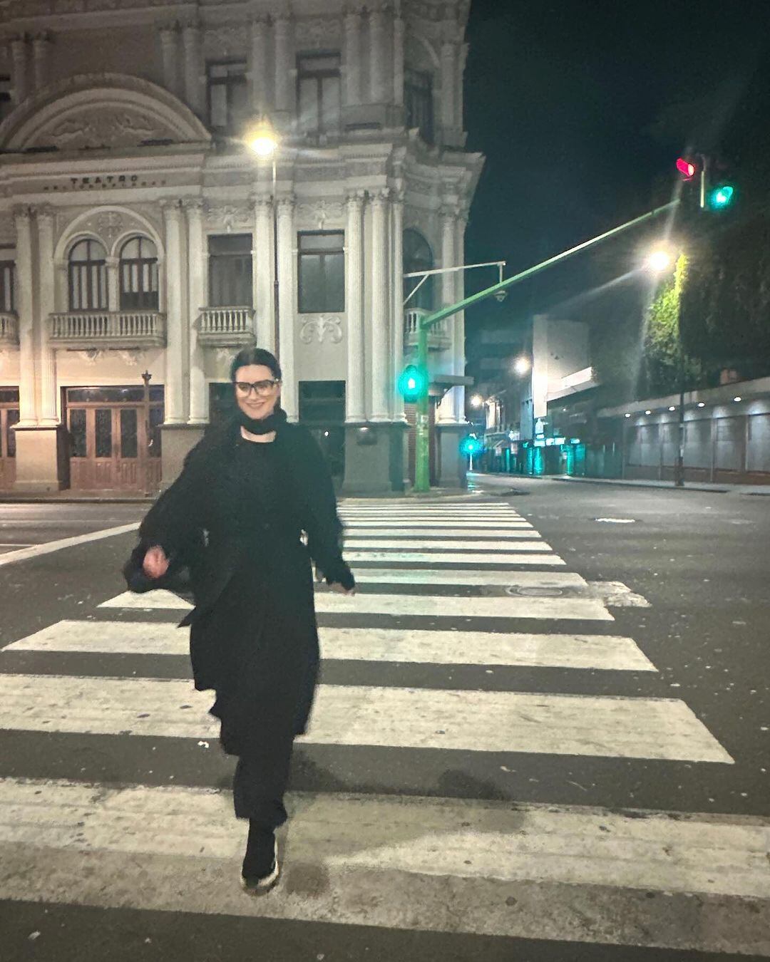 Laura Pausini conoció San José de noche previo a su concierto de este 13 de marzo de 2024 en Parque Viva.