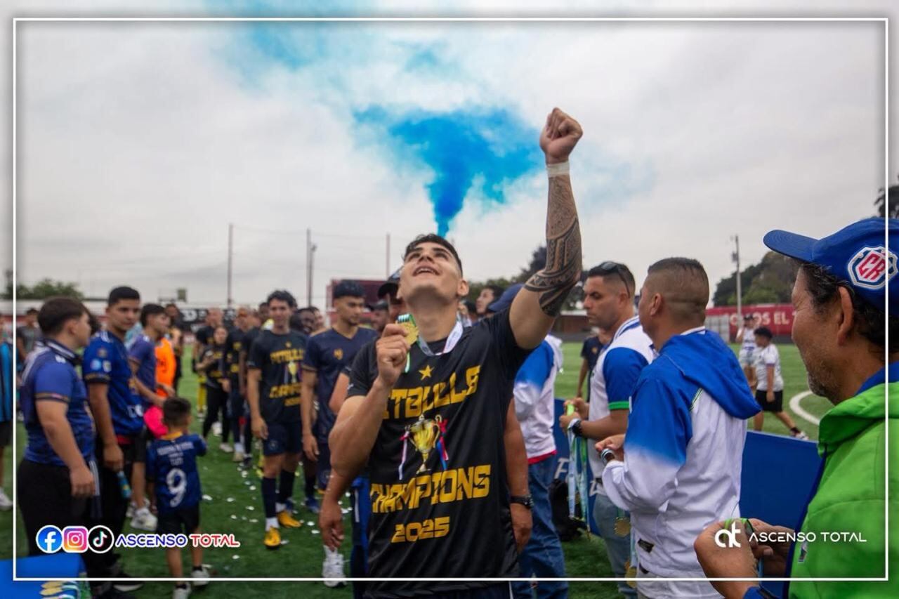 Pitbulls FC, campeón de Linafa
Derrotó 4-3 en penales a Rosario de Naranjo
28 de junio del 2025
Cortesía: Ascenso Total