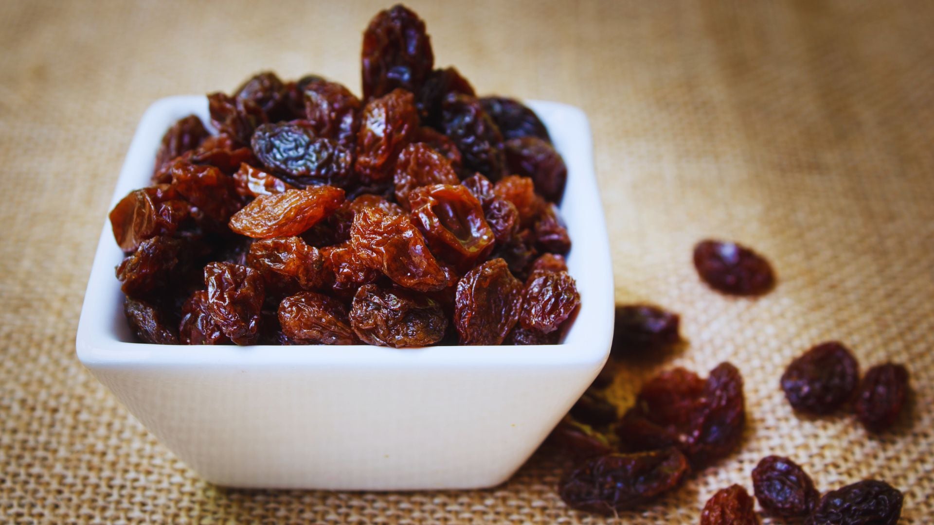 Las pasas de uva, un superalimento ideal para mejorar la salud cardiovascular y ósea, y promover la pérdida de peso de manera natural.