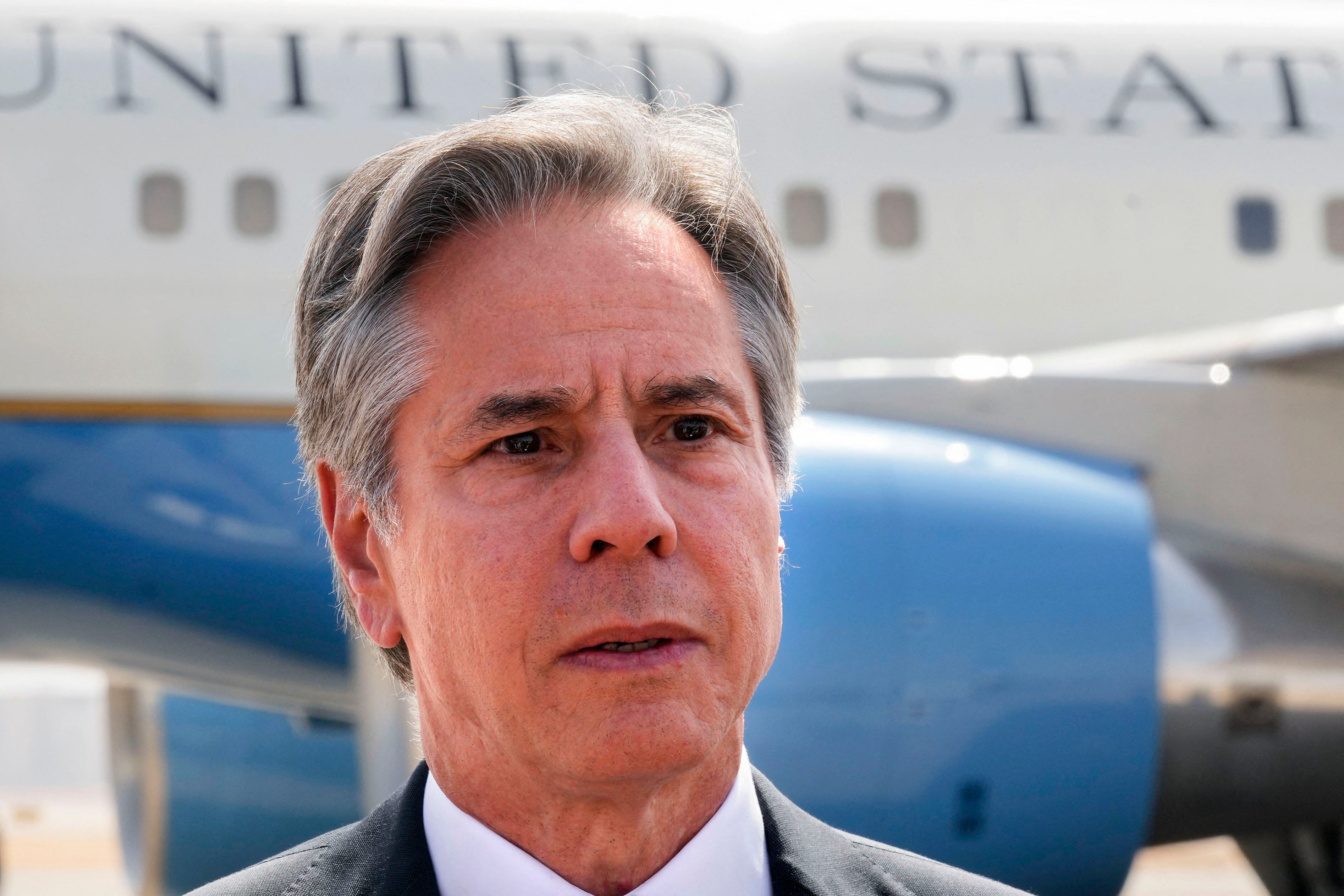 Antony Blinken llegó a Israel como parte de una gira por Oriente Medio para impulsar una tregua en Gaza.