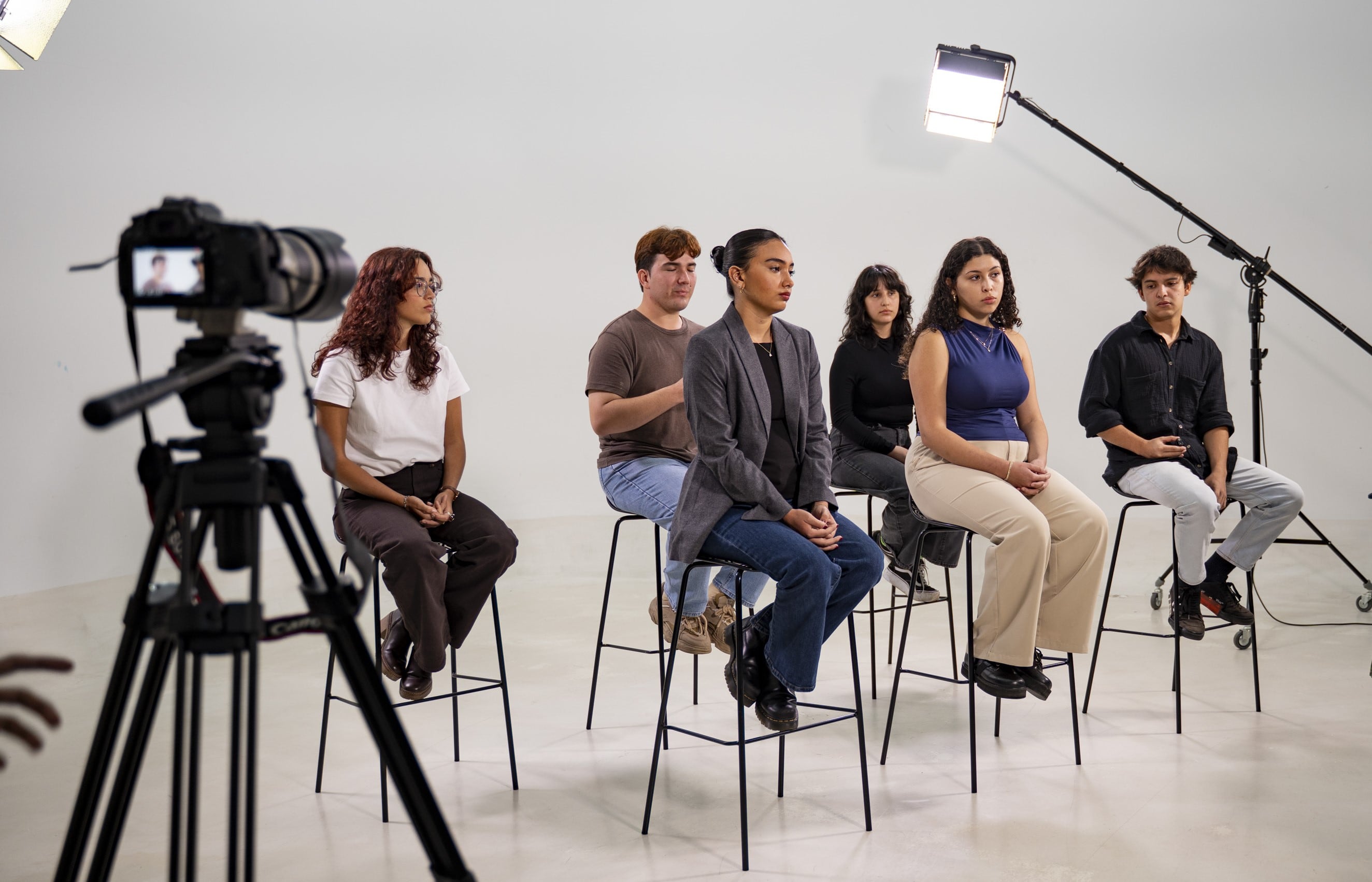 Seis estudiantes de distintas carreras de la UCR participaron en conversatorio del proyecto En voz alta, de la sección de Opinión de La Nación. Enero 2026.