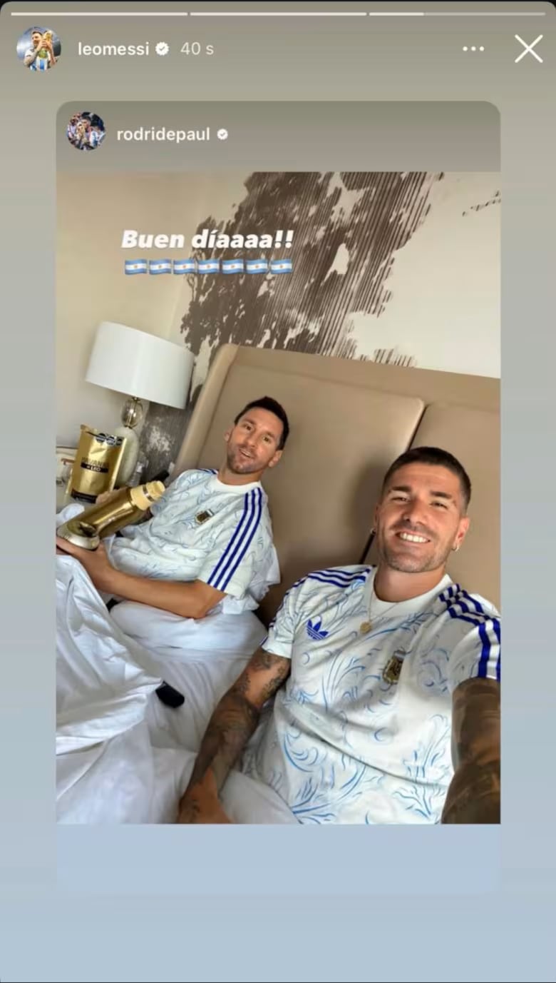 Messi y De Paul compartieron una imagen tras el triunfo sobre Inglaterra. Un detalle llamó la atención antes de la final contra España.