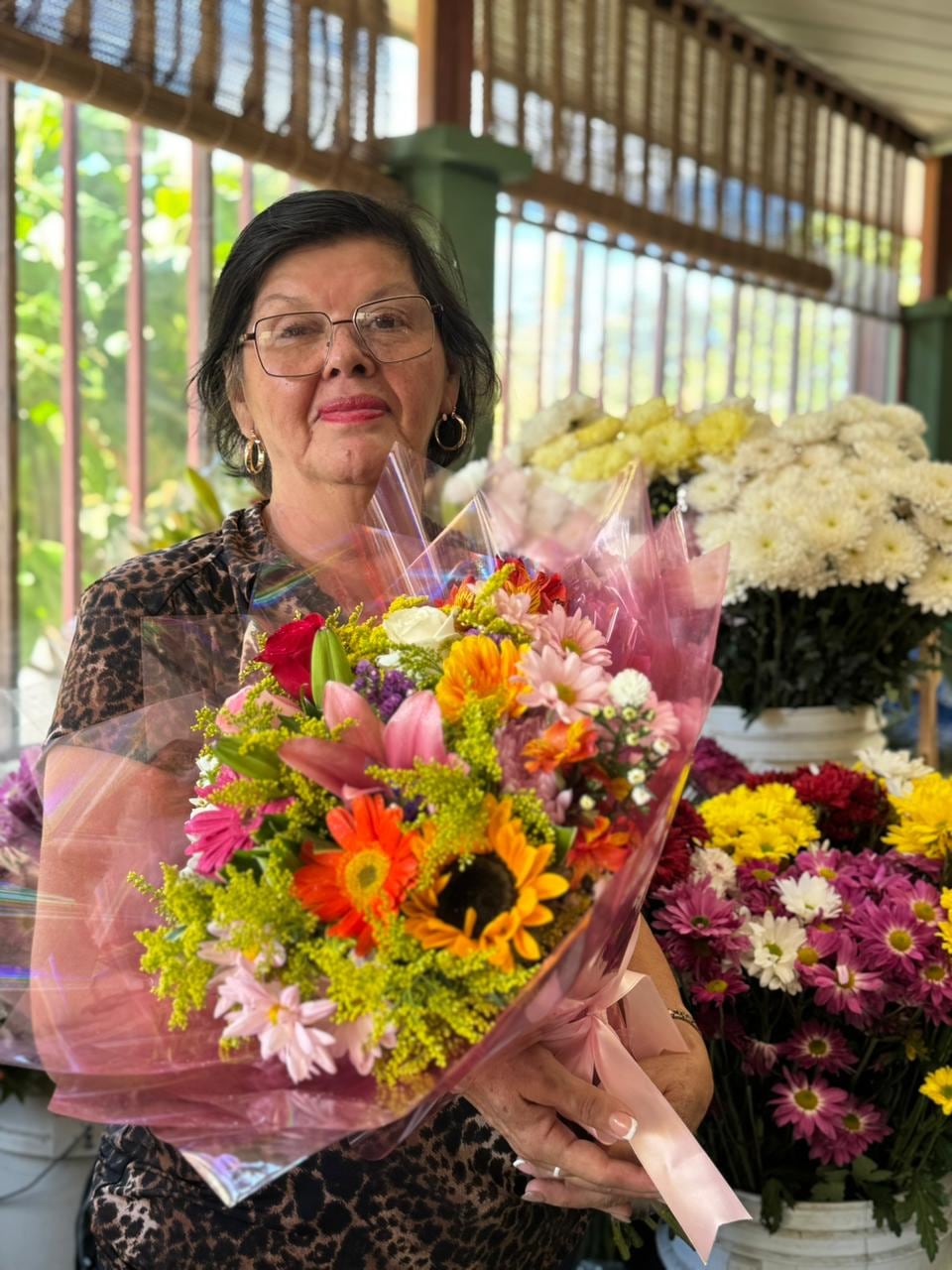 Mariangela una florista de Alajuela que ayuda a los enamorados en San Valentín