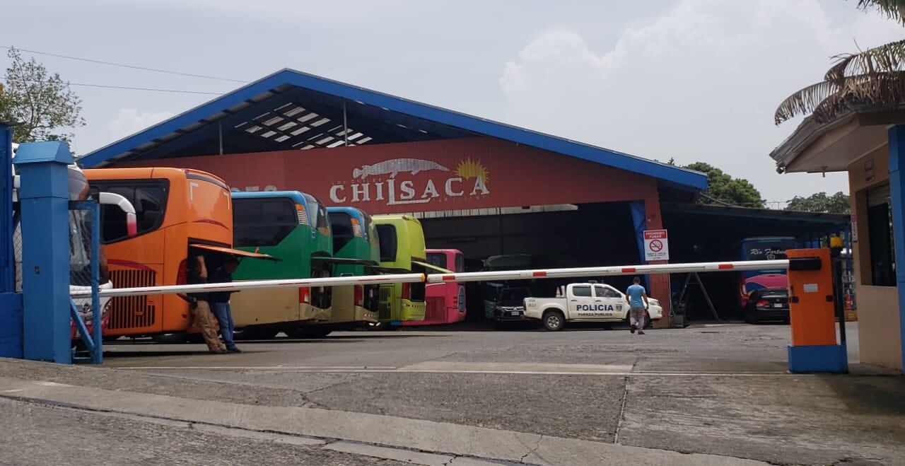 La acción policial seguía en desarrollo al mediodía de este martes en San Carlos y San Josè. Foto: Edgar Chinchilla.