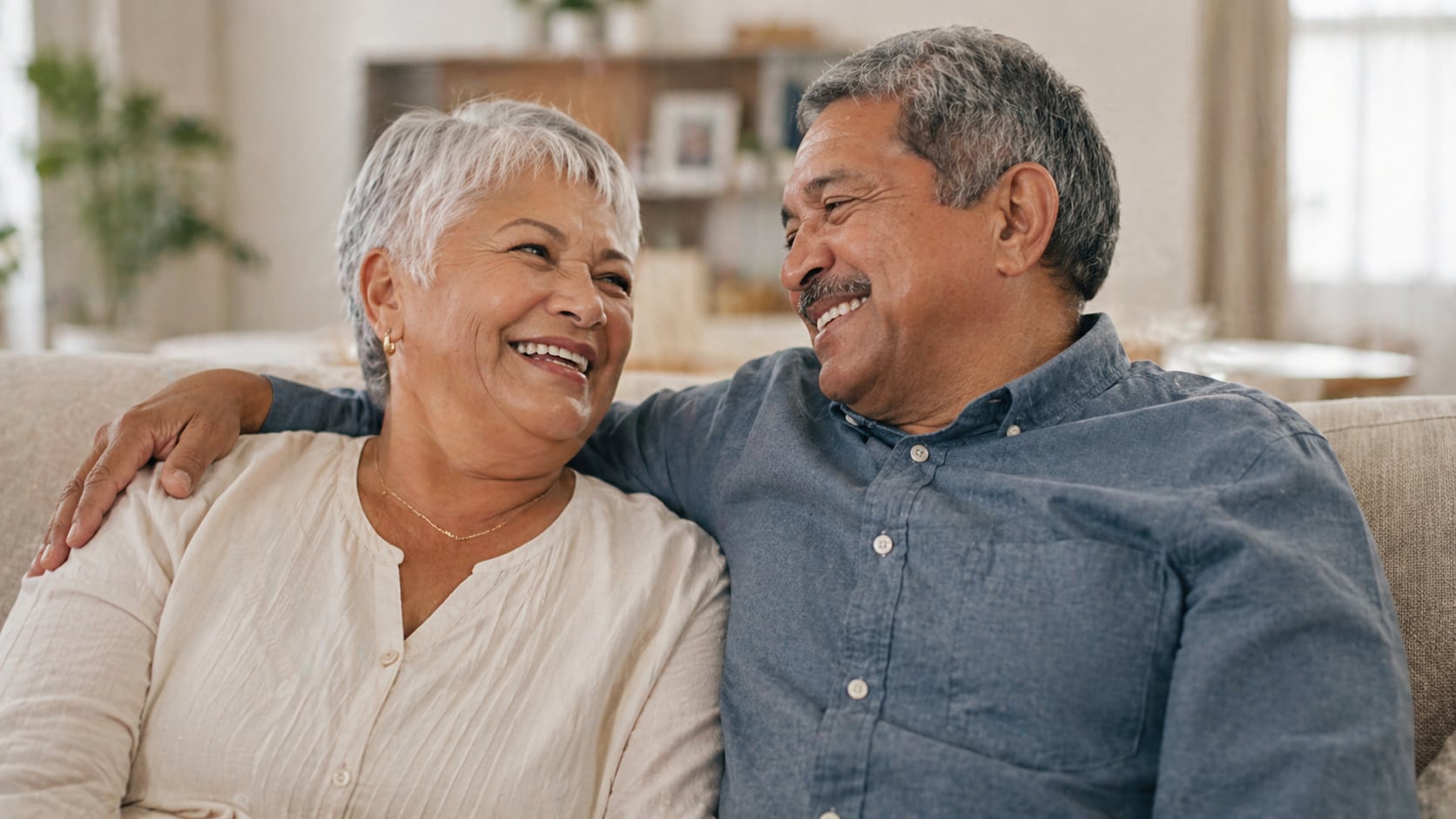 Análisis científicos señalan ventaja emocional en generaciones mayores y alertan sobre aumento del malestar entre los 30 y 50 años.